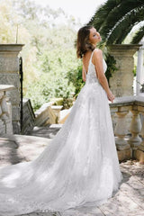 A Line Lace Scoop Sleeveless White Beach Wedding Dress Bridal Gown With Appliques