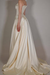 A Line Prom Dress Strapless Satin Sleeveless Evening Dress