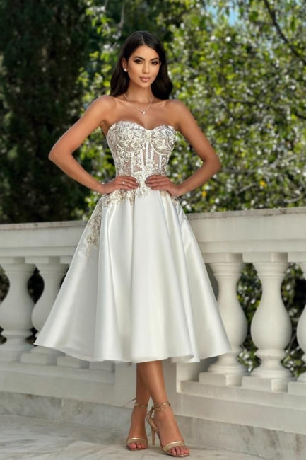 A Line Satin Lace Sweetheart Sleeveless Ivory Formal Dress With Appliques