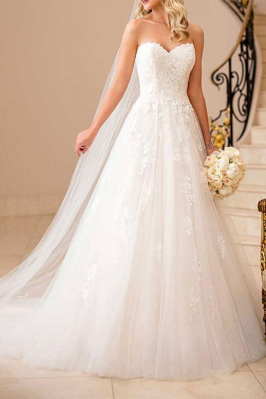 A-Line Strapless Sleeveless Tulle Lace Court Train Wedding Dresses With Appliques Lace
