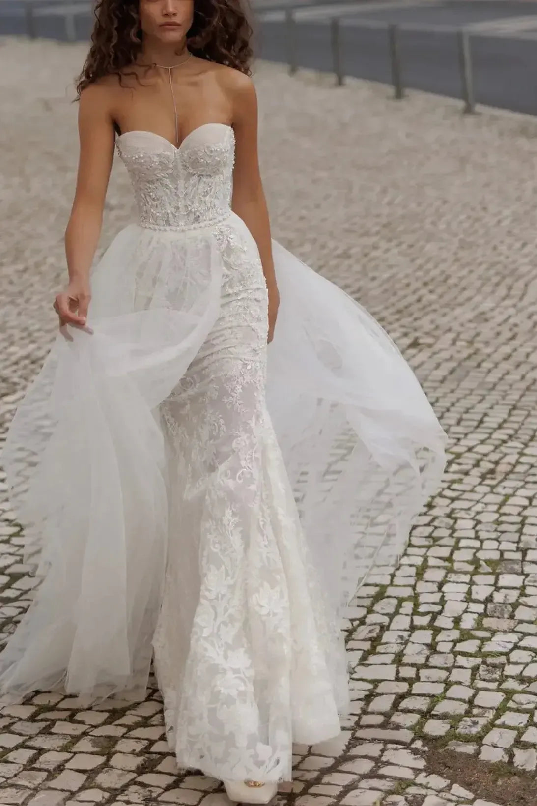 A Line Sweetheart Sleeveless Chapel Train Lace Tulle Wedding Dress with Beading and Flowers