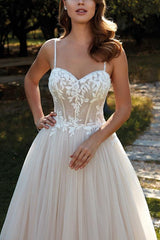 A-Line Sweetheart Sleeveless Sweep Train Tulle Wedding Dresses With Appliques Lace