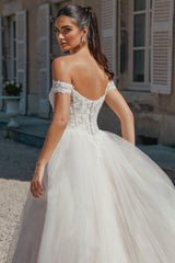 A Line Wedding Dress Off The Shoulder Appliques Tulle Bridal Gown