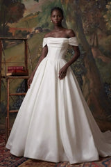 Ball Gown Sweetheart Detachable Sleeves Chapel Train Satin Wedding Dress with Pockets