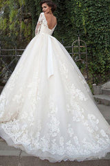 Ball-Gown V-Neck Tulle Lace Chapel Train Wedding Dress With Appliques Lace