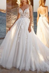 Ball-Gown V-neck Sleeveless Tulle Court Train Beach Wedding Dress With Lace Appliques