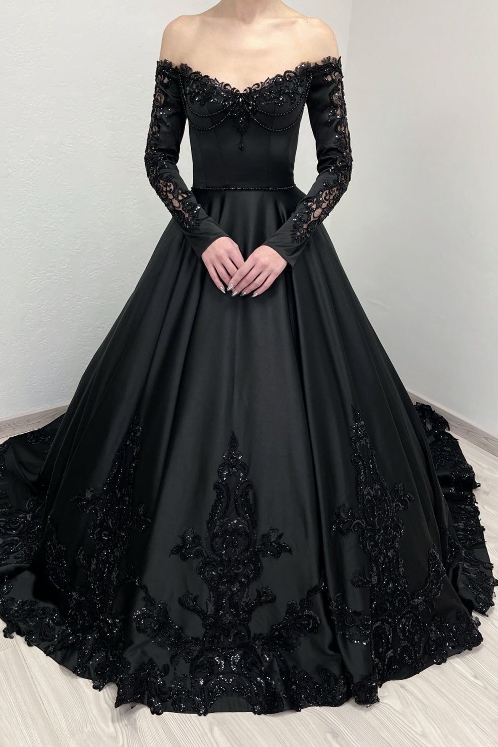 Black Prom Dress A Line V Neck Lace Off The Shoulder Sleeves Beading Sequined Cathedral Train Satin Ball Gown Formal Dress