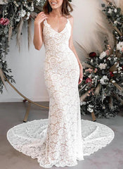 Boho Lace Open Back Mermaid Beach Wedding Dresses With Court Train