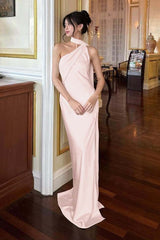 Champagne Sheath/Column Prom Dress Sleeveless Halter Neck Satin Evening Dress