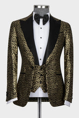 Chic Gold Jacquard Peaked Lapel 3 Piece Prom Suit