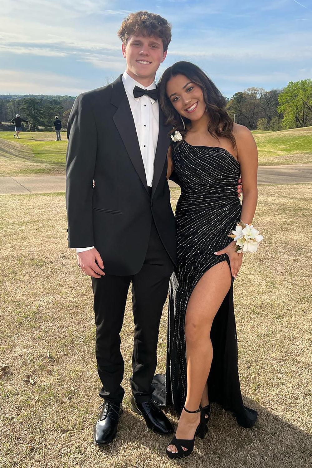 Dapper Black Notched Lapel Slim Fit 2-Piece Prom Graduation Tuxedo for Men