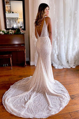 Dazzling Backless Sparkly Mermaid White Lace Beach Wedding Dress with Sweep Train