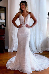 Dazzling Backless Sparkly Mermaid White Lace Beach Wedding Dress with Sweep Train