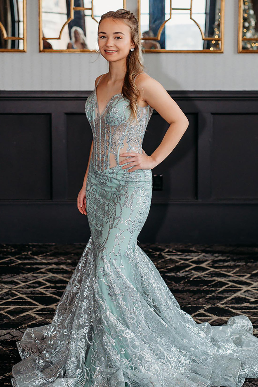 Dreamyannie Light Green Prom Dress V-Neck Mermaid Tulle Evening Dress