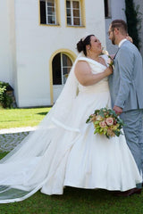 Dreamyannie Plus Size Wedding Dresses V Neck A Line Satin Bridal Gowns