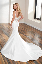 Elastic Satin Mermaid Wedding Dresses With Lace Sleeveless Court Train Square Neckline