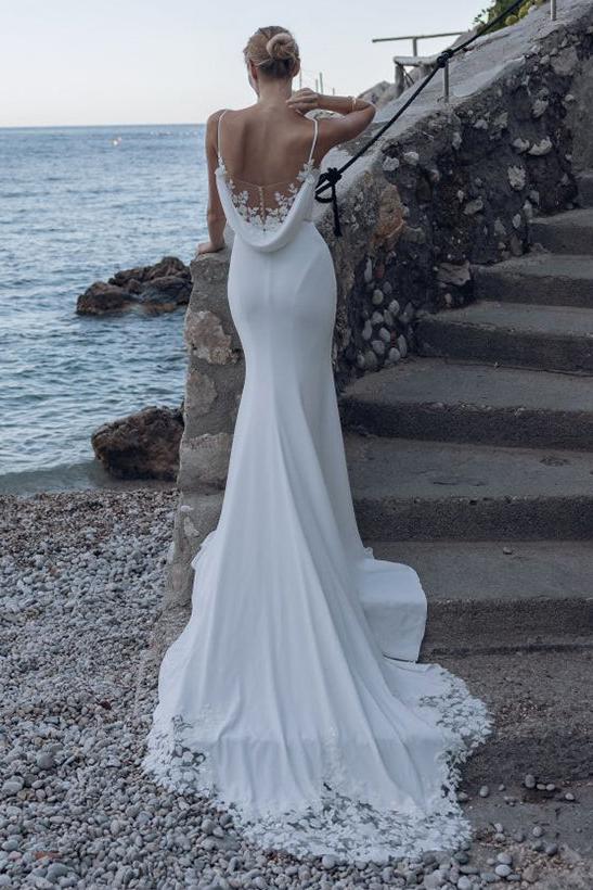 Elegant Trumpet Mermaid V-Neck Jersey Beach Wedding Dresses With Appliques Lace