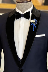 Fancy Navy Blue Peaked Lapel 2 Piece Men's Prom Suit