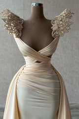 Gorgeous V Neck Sleeveless Mermaid Evening Dress with Sequins and Slit