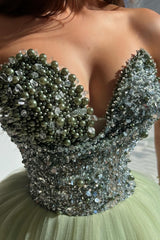 Green Prom Dress Ball Gown Sweetheart Beaded Sequined Sleeveless Tulle Formal Dress With Pearls