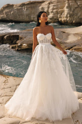Ivory A Line Beach Wedding Dress Strapless Appliques Tulle Bridal Gown