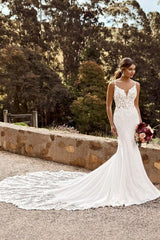 Ivory Beach Wedding Dress Mermaid Spaghetti Straps Appliques Bridal Dress with Sweep Train