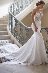 Ivory Mermaid Beach Wedding Dress Spaghetti Straps Appliques Lace Bridal Dress