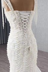 Ivory Mermaid Wedding Dress Tulle Bridal Dress with Imitation Pearls