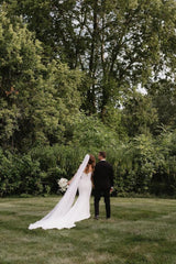 Ivory Off the Shoulder Beach Wedding Dress Mermaid Bridal Dress with Sweep Train