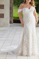 Ivory Plus Size Beach Wedding Dress Lace Apppliques Mermaid Off the Shoulder Bridal Dress