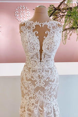 Ivory Tulle Lace Beach Wedding Dress Bateau Neck Mermaid Bridal Dress with Sweep Train