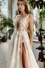 Ivory V Neck Beach Wedding Dress A Line Split Front Sleeveless Bridal Gown With Lace