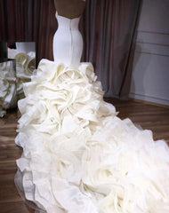 Ivory Ruffled Wedding Dresses Strapless Mermaid Bridal Gowns with Court Train