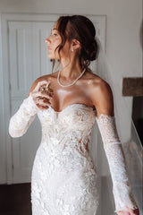 Lace Mermaid Wedding Dress with Detachable Long Sleeves Sweetheart Strapless Bridal Gown