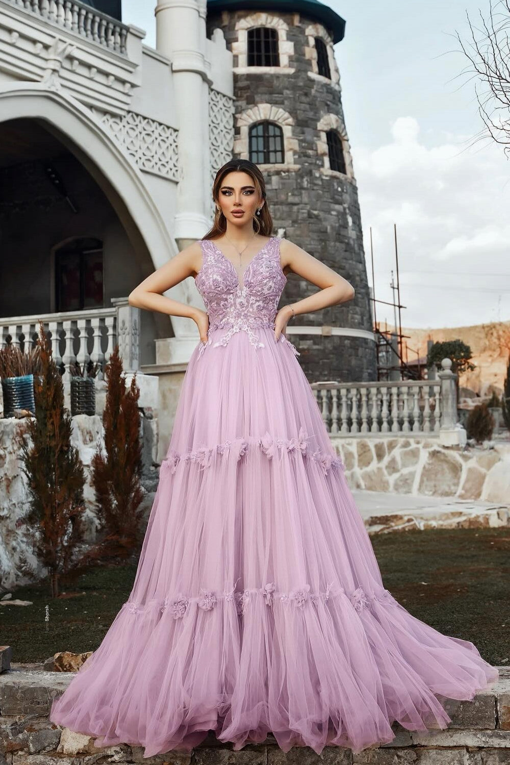 Lilac Prom Dress A Line Spaghetti V Neck Sleeveless Beaded Tulle Formal Dress With Appliques