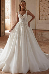 Long Ivory A Line Wedding Dress Princess Spaghetti Straps Lace Tulle Bridal Gown