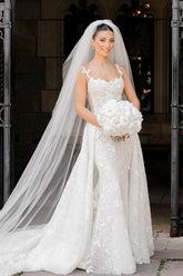 Long Ivory Wedding Dress Sleeveless Lace Bridal Gown With Detachable Train