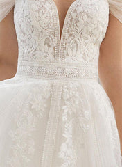 Off-The-Shoulder Ball-Gown Wedding Dresses With Short Sleeves Tulle Lace and Appliques