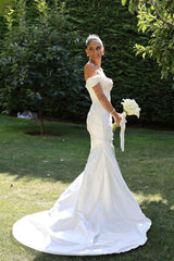 Off The Shoulder Beach Wedding Dress Satin Mermaid Bridal Gown