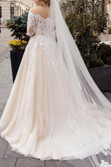 Off-The-Shoulder Long Sleeves Ball Gown Wedding Dresses With Boho Lace/Tulle