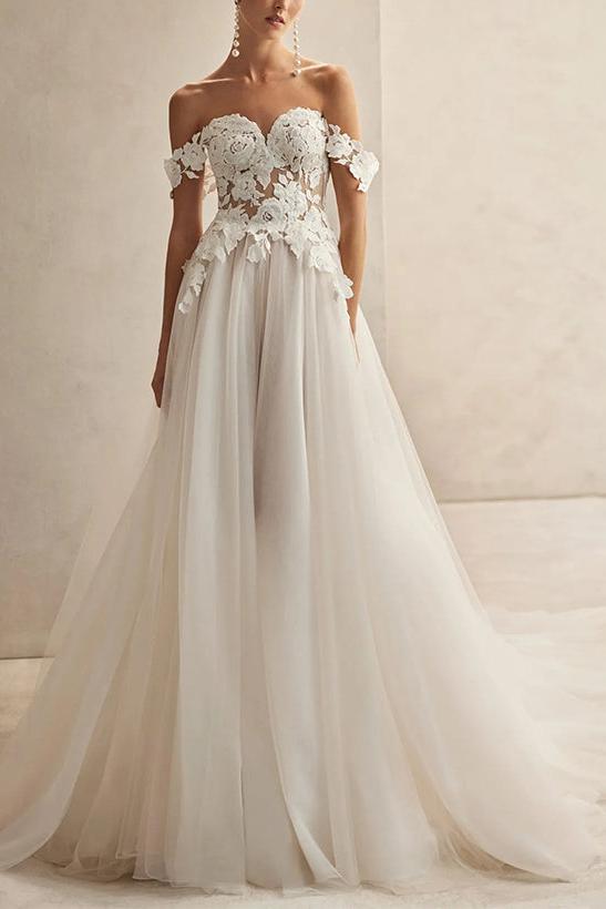 Off-The-Shoulder Sleeveless Court Train Lace/Tulle Wedding Dresses