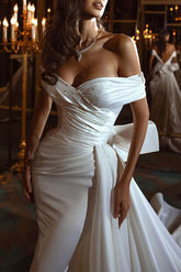 Off-The-Shoulder Sleeveless Court Train Wedding Dresses With Beading