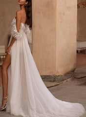 Off-The-Shoulder Sleeveless Lace Beach Wedding Dresses
