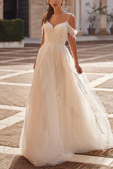 Off-The-Shoulder Sleeveless Tulle Beach Wedding Dress With Appliques Lace