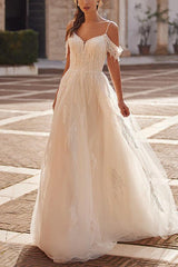 Off-The-Shoulder Sleeveless Tulle Beach Wedding Dress With Appliques Lace
