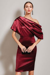 Off-the-Shoulder Short Sleeve Sheath Cocktail Dress with Ruched Knee-Length Column Design