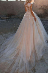 Pink Beach Wedding Dresses With Train Appliques Lace