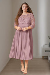 Plus Size Mother of the Bride A-Line Dress with Scoop Neck 3/4 Sleeves and Ruffles