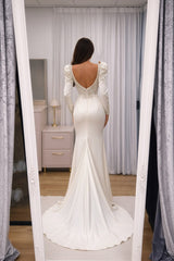 Satin Mermaid Prom Dress with Puff Sleeves and High Slit