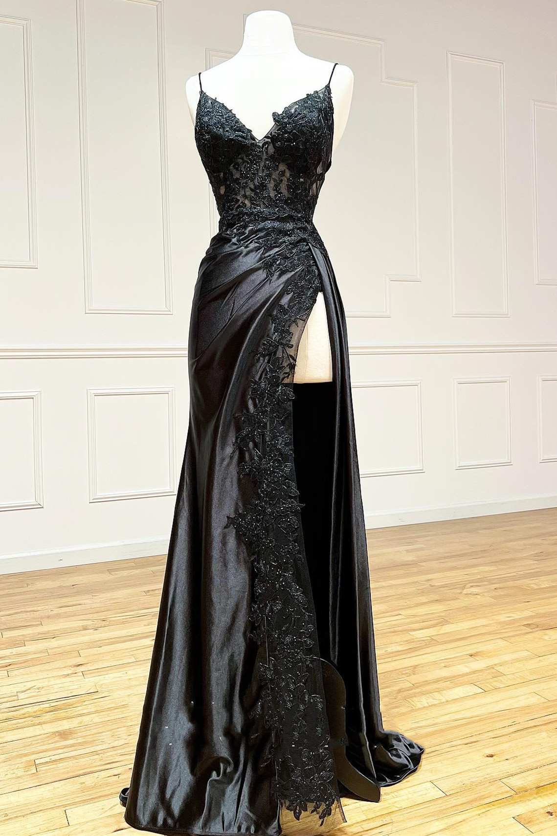 Sheath Prom Dress Black Long Appliques Evening Dress